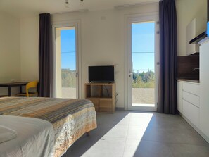 Premium bedding, individually decorated, desk, free WiFi - Agriturismo Pentafora (Marmirolo)