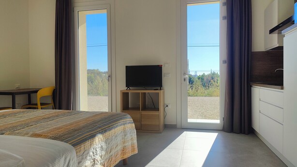 Premium bedding, down duvets, free WiFi, individually decorated - Agriturismo Pentafora (Marmirolo)