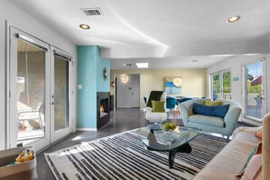 TV, fireplace, offices