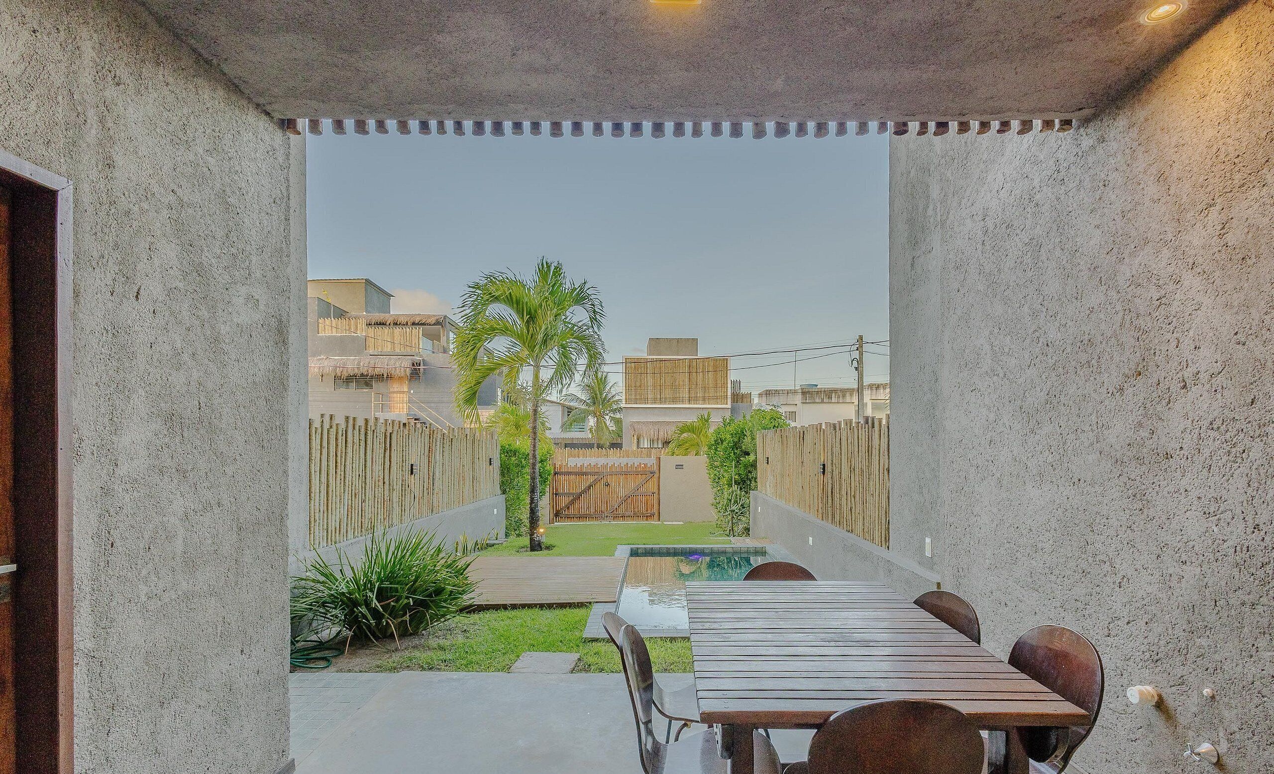 Basic Villa | Outdoor dining