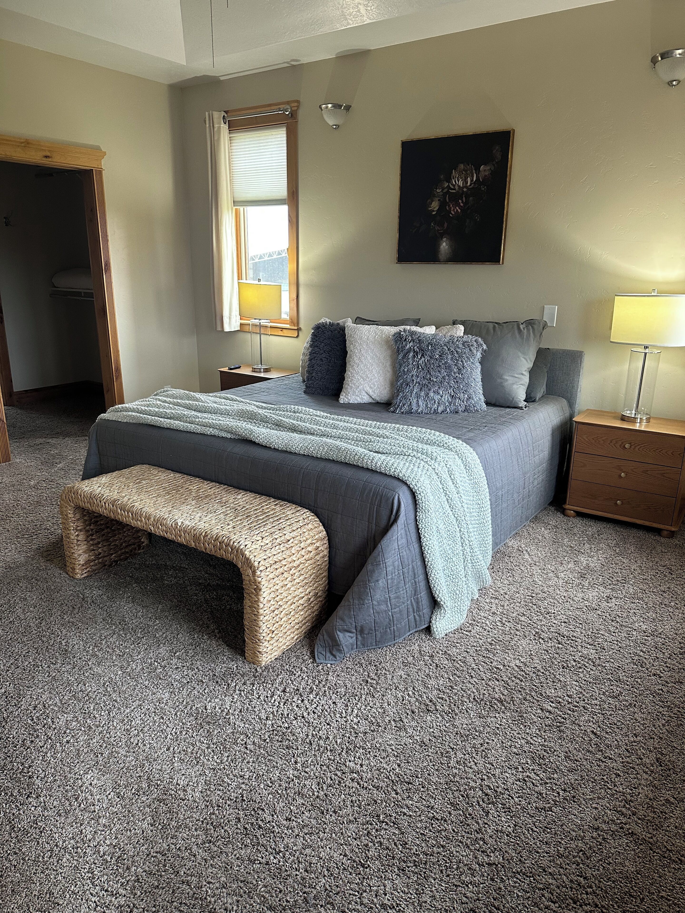 Ferros/tábuas de passar roupa, Wi-Fi, roupa de cama