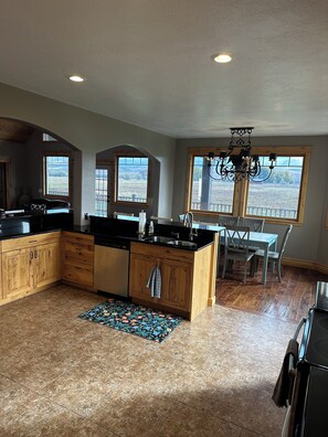 Private kitchen - Ranch house in Arimo, Idaho with beautiful views, huge yard, and room to gather. (Arimo)