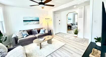 Luxurious Beachside retreat, 2 Bedrooms Entire rental unit in Queens, New York