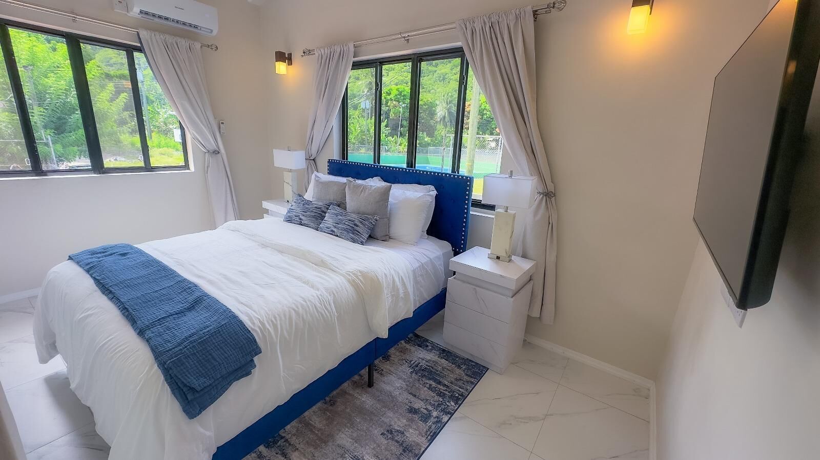 In-room safe, desk, iron/ironing board, free WiFi