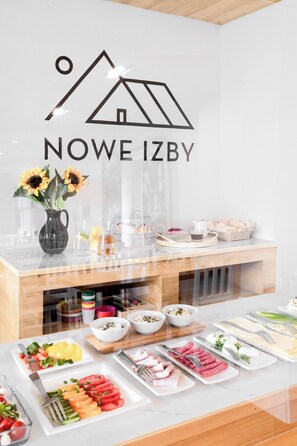 Daily buffet breakfast (PLN 35 per person) - Nowe Izby (Szaflary)