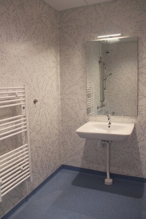 Shower, toilet paper