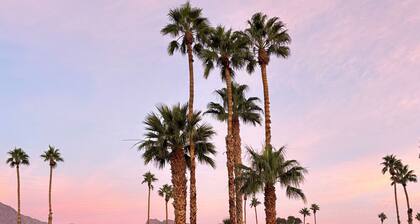 Retro Retreat w/ Hot Tub + Sunset Views