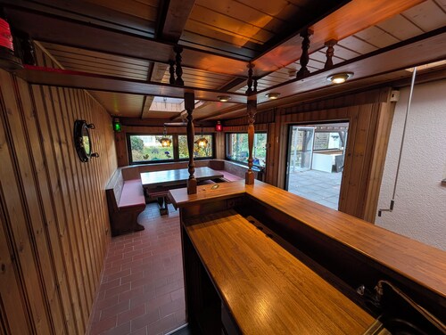 Cozy house with party basement and garden in quiet location near the trade fair!