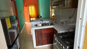 Family Double Room, Patio | Private kitchen