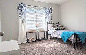 Unclassified image, 5 of 16, button - Alabama Daydreaming (Enterprise)