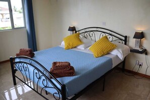 Strygejern/strygebræt, Wi-Fi, sengetøj