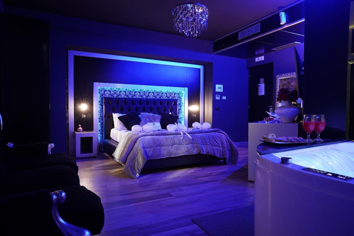 Kahden hengen junior-huone, parveke, kaupunkinäköala | Ilmainen Wi-Fi