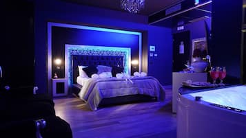 Junior Double Room, Balcony, City View | Free WiFi