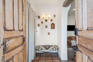 Interior - Steps to the Plaza and Georgia O'Keeffe Museum (Santa Fe)