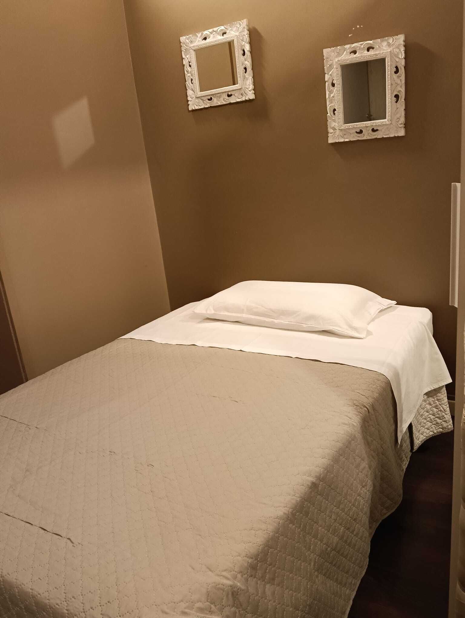 Fer et planche à repasser, Wi-Fi, draps fournis