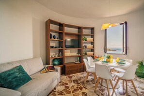 Dining - Tilde Sunset Bay Villa (Carini)