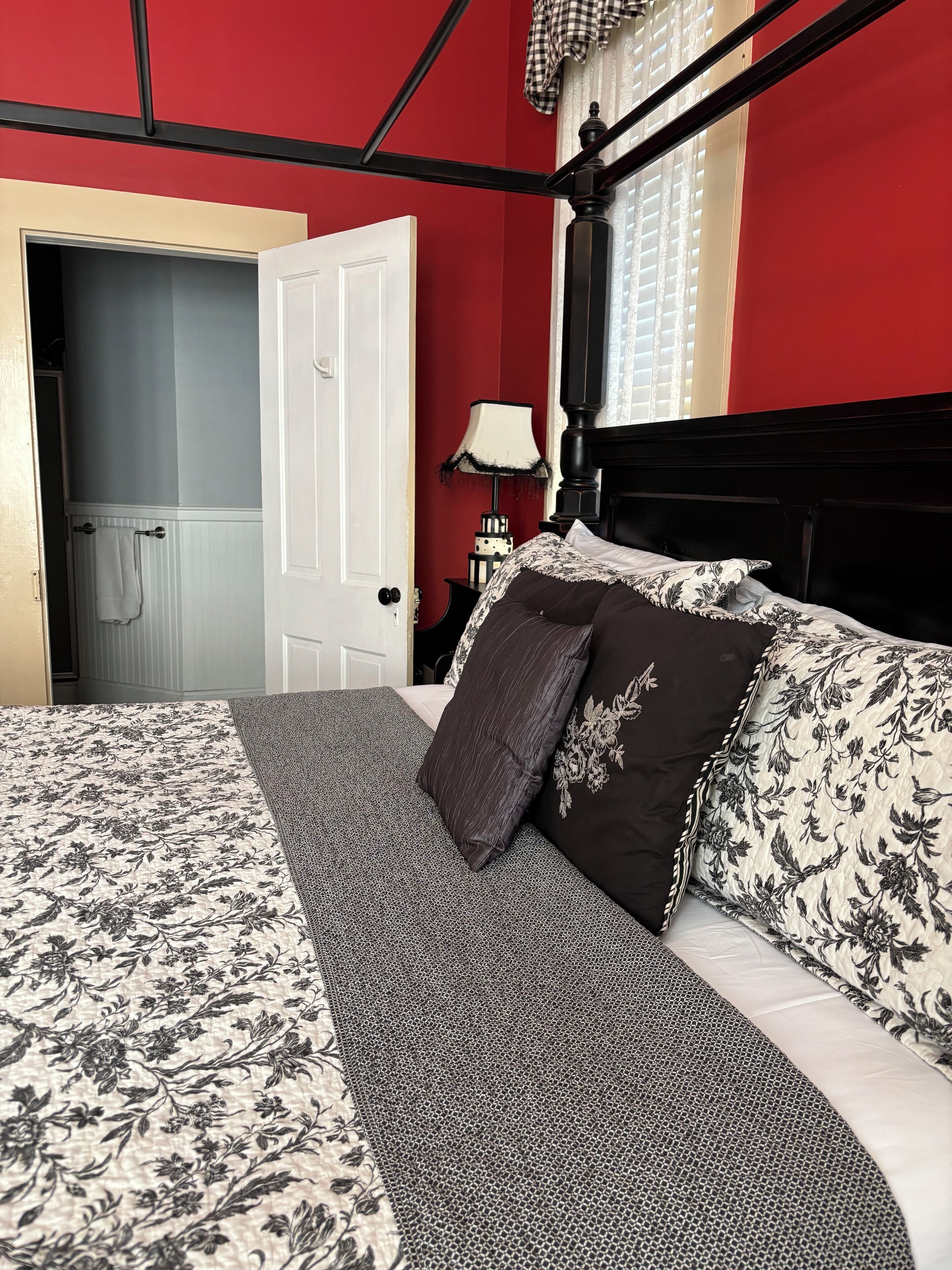 Fer et planche à repasser, Wi-Fi, draps fournis