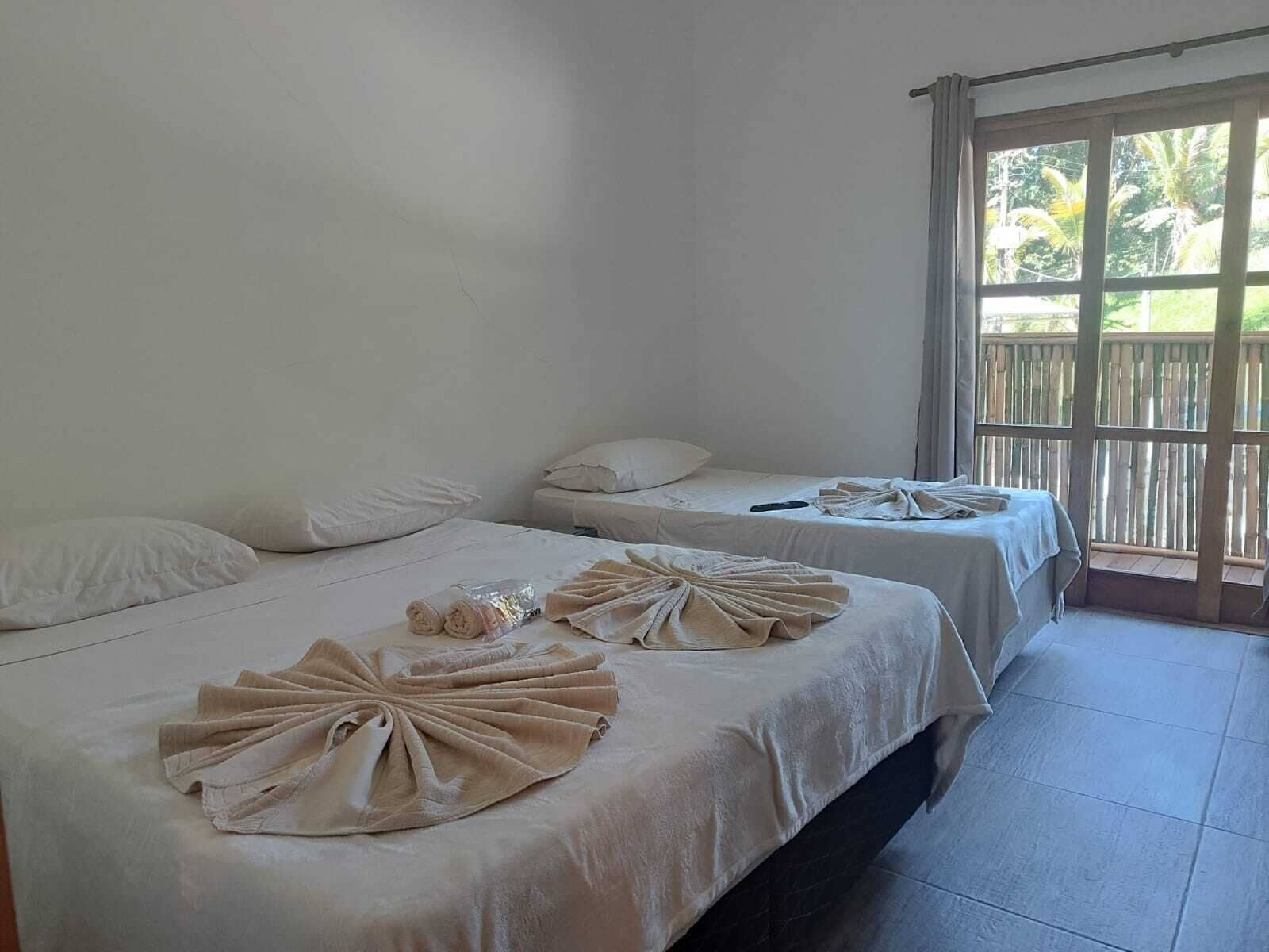 Phòng tiện nghi đơn giản | Truy cập Internet không dây miễn phí, bộ trải giường 