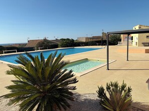 Outdoor pool - Air-conditioned bungalow - exterior - 7 min walk to the sea - Les eaux vives 2 (Fleury)