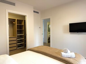 Comfort Double Room, Balcony | Free WiFi - The Villas (Scafati)