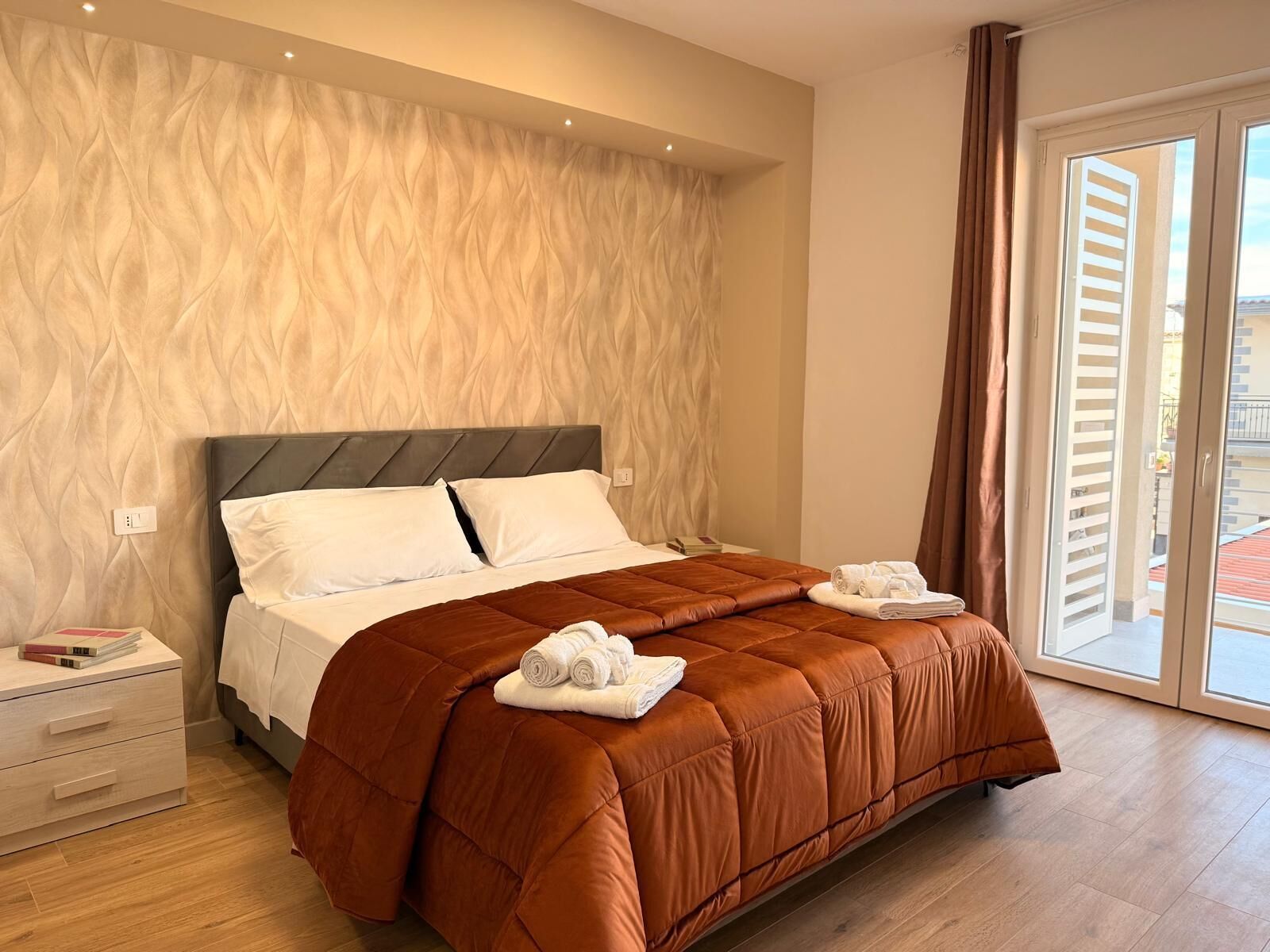 Basic Double Room, Balcony | Free WiFi