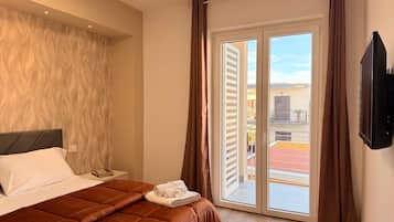 Basic Double Room, Balcony | Free WiFi