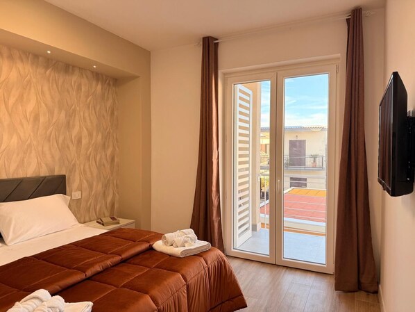 Basic-Doppelzimmer, Balkon | Kostenloses WLAN