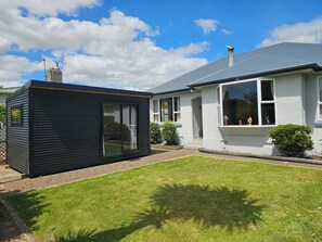 Exterior - Great Home With Lots Of Space (Invercargill)