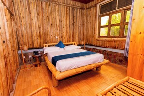 خزنة داخل الغرفة وواي فاي مجانًا