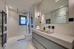 Hair dryer, towels - Provençal country house - Swimming pool - Sleeps 9 (Entrecasteaux)