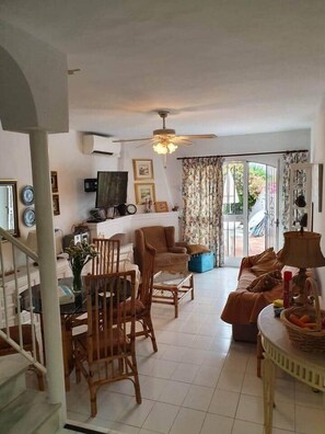 TV, fireplace - Los Pinos 15 Nerjarent, the best location (Nerja)