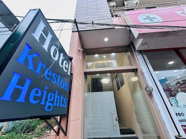 Property entrance - Kreston Heights Hotel Scheme 114 (Indore)