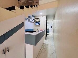 Reception - Kreston Heights Hotel Scheme 114 (Indore)