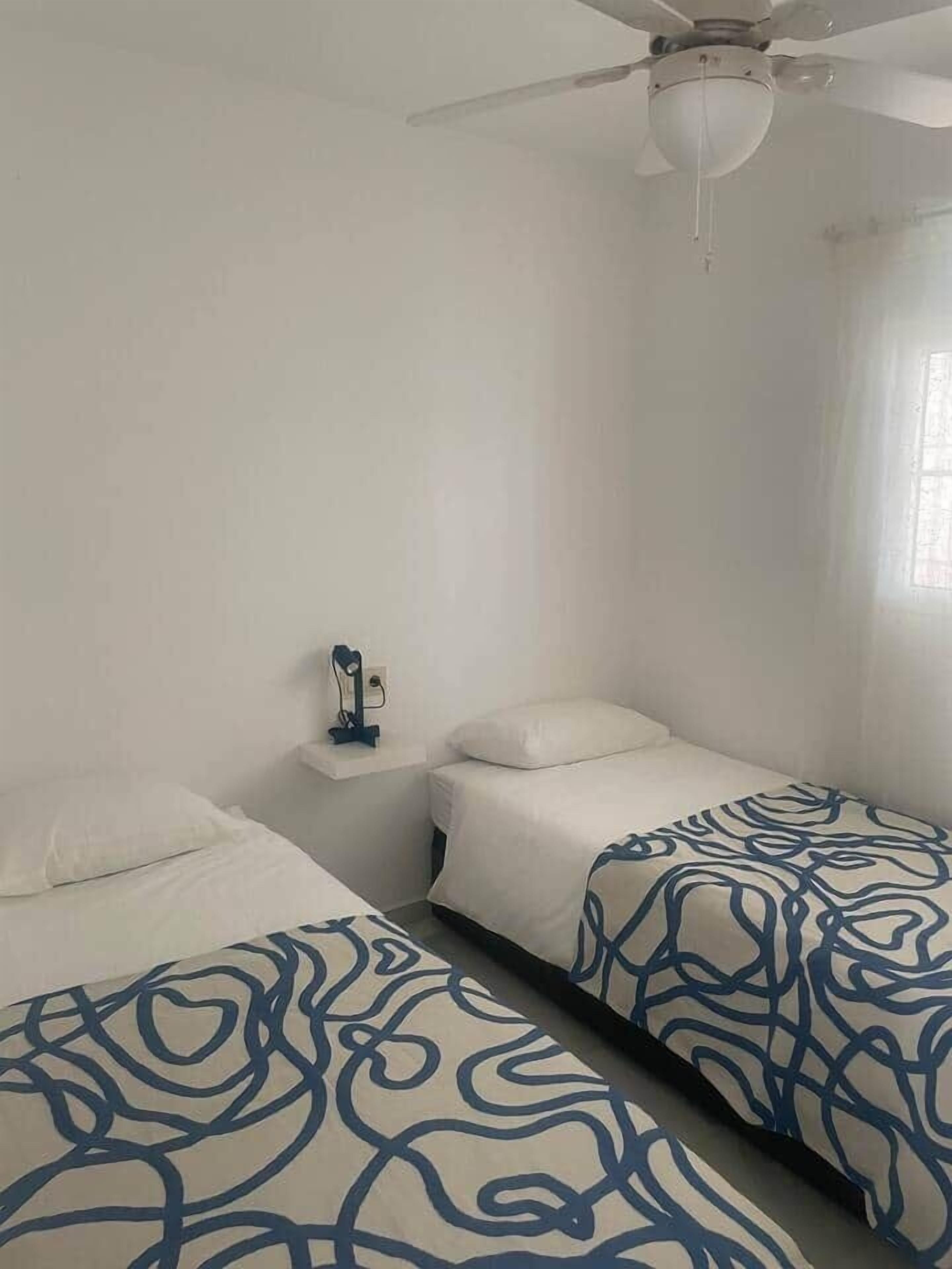 Zimmersafe, Bügeleisen/Bügelbrett, WLAN, Bettwäsche