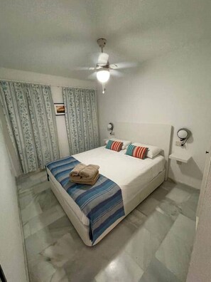2 bedrooms, in-room safe, iron/ironing board, WiFi - Fuentes de Nerja C 2F (Nerja)