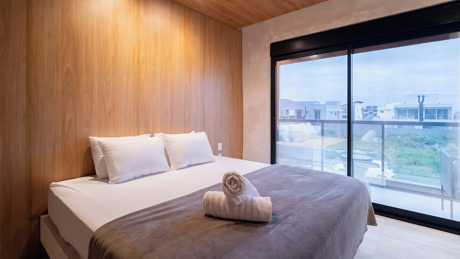 Oceano Exclusive Homes 450m Praia Campeche FNR0001