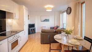 Unclassified image, 4 of 22, button - The Captain`s Quarters - 2 bed 2 bath, water views (Saint Mary`s Island)
