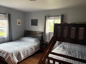 Bed sheets - Fisherman's Delight (clay township)