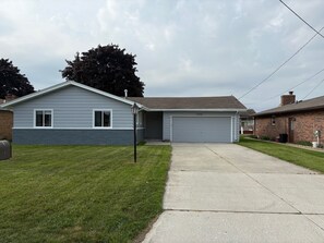 Exterior - Fisherman's Delight (clay township)