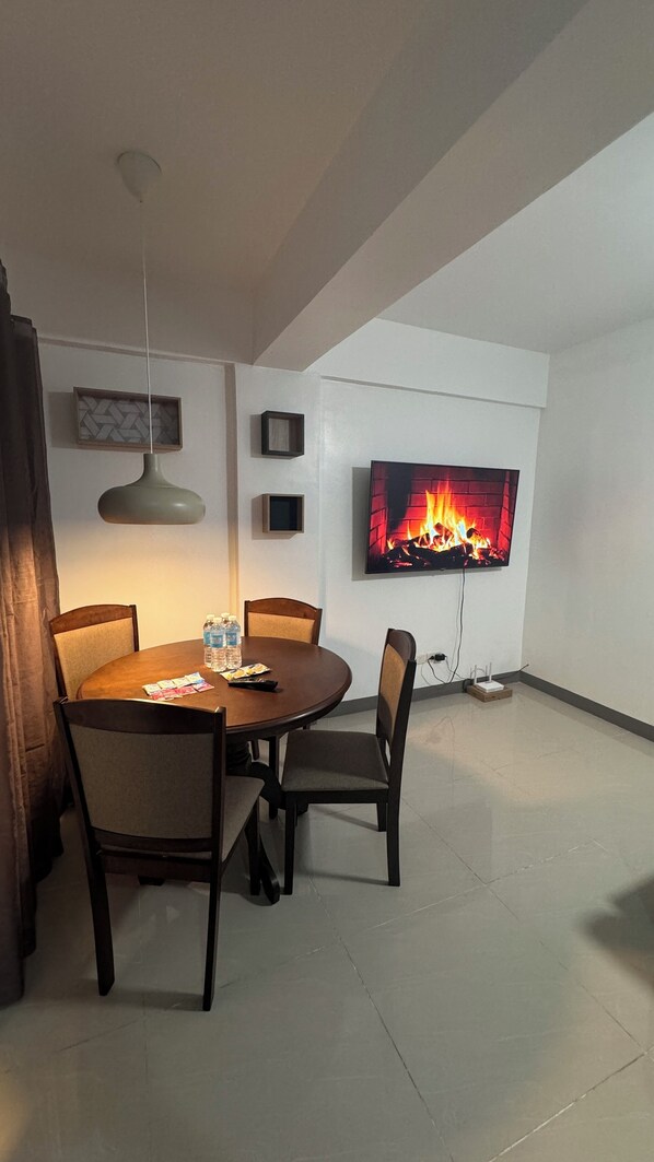Dining - Cozy Clean Space with Balcony - Near Entrance (Davao City)