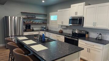 Microwave, oven, stovetop, dishwasher