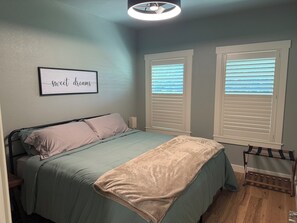 熨斗/熨衣板、WiFi、床单