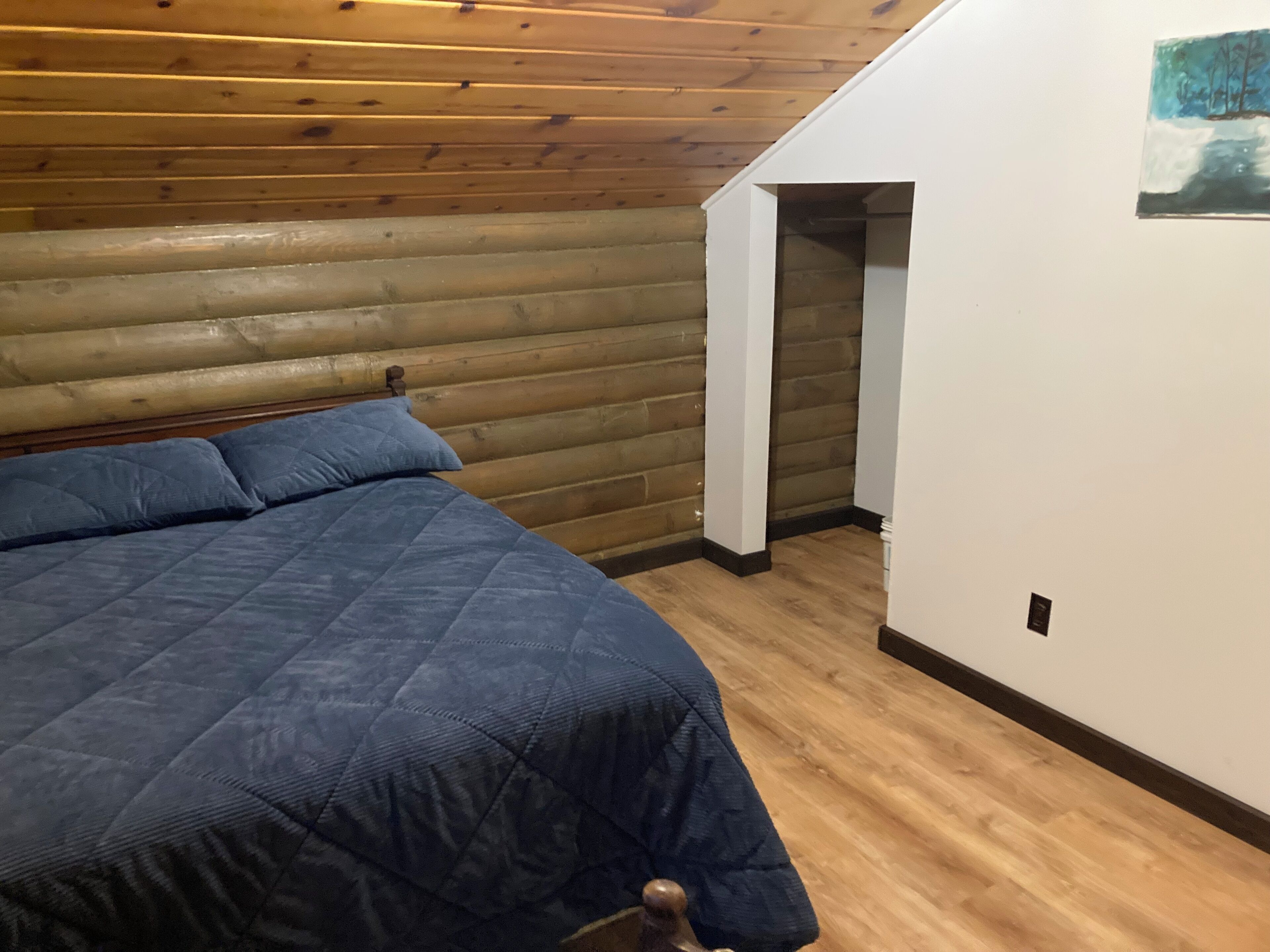 Habitación individual estándar, vista al jardín | Espacio para trabajar con laptop, wifi gratis y ropa de cama 