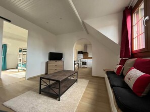 مكواة/لوح كي وواي فاي وملاءات أسرّة