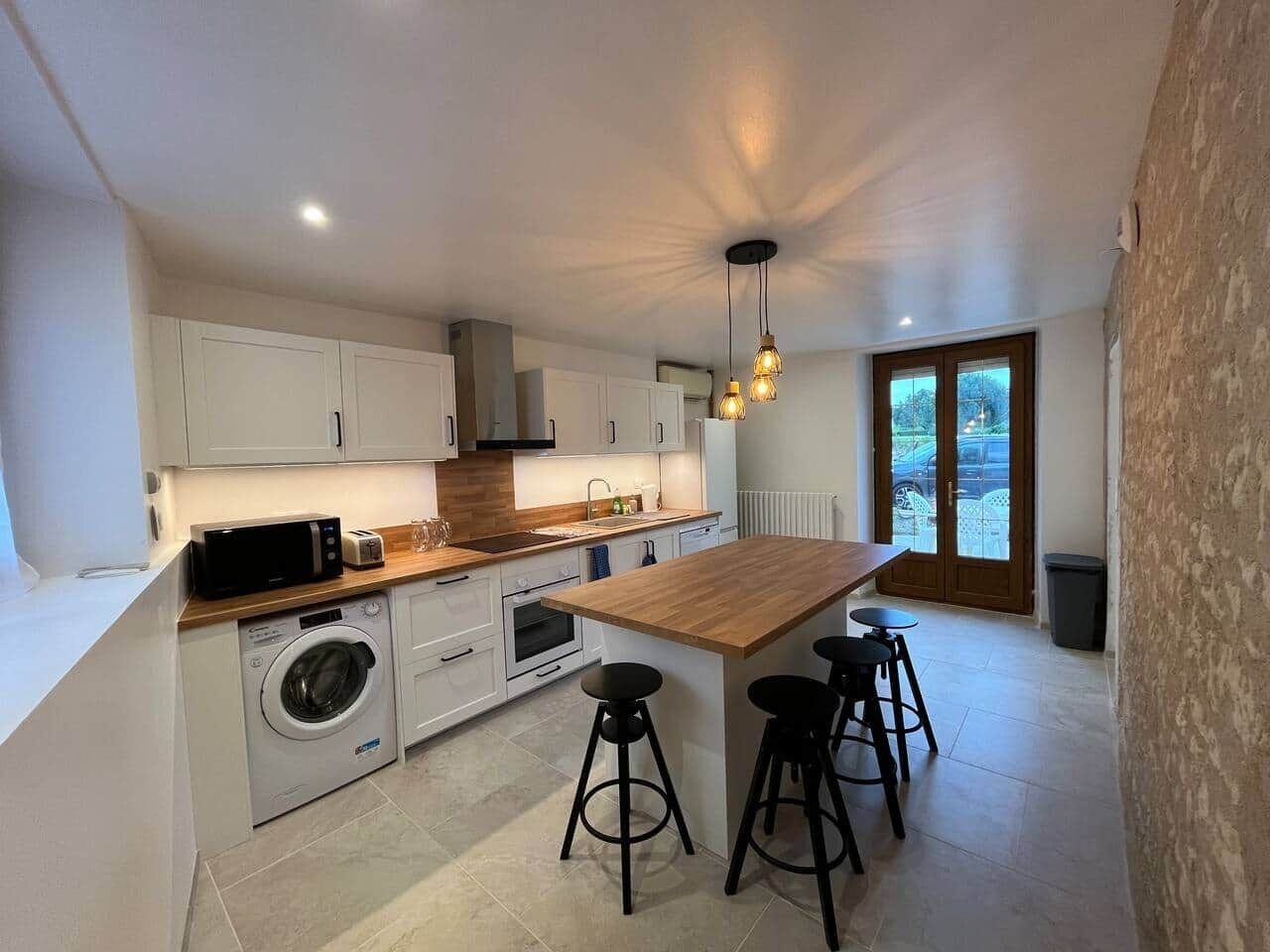 Refrigerador, microondas, horno y lavavajillas 