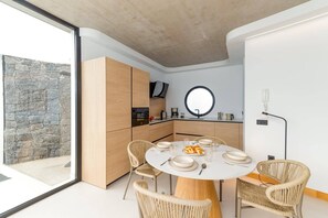Dining - Villa Jable by Villa Plus (Playa Blanca)
