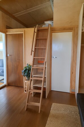 Interior - Cozy Tiny-Cabin Retreat (Nature Escape) (Cable Bay)