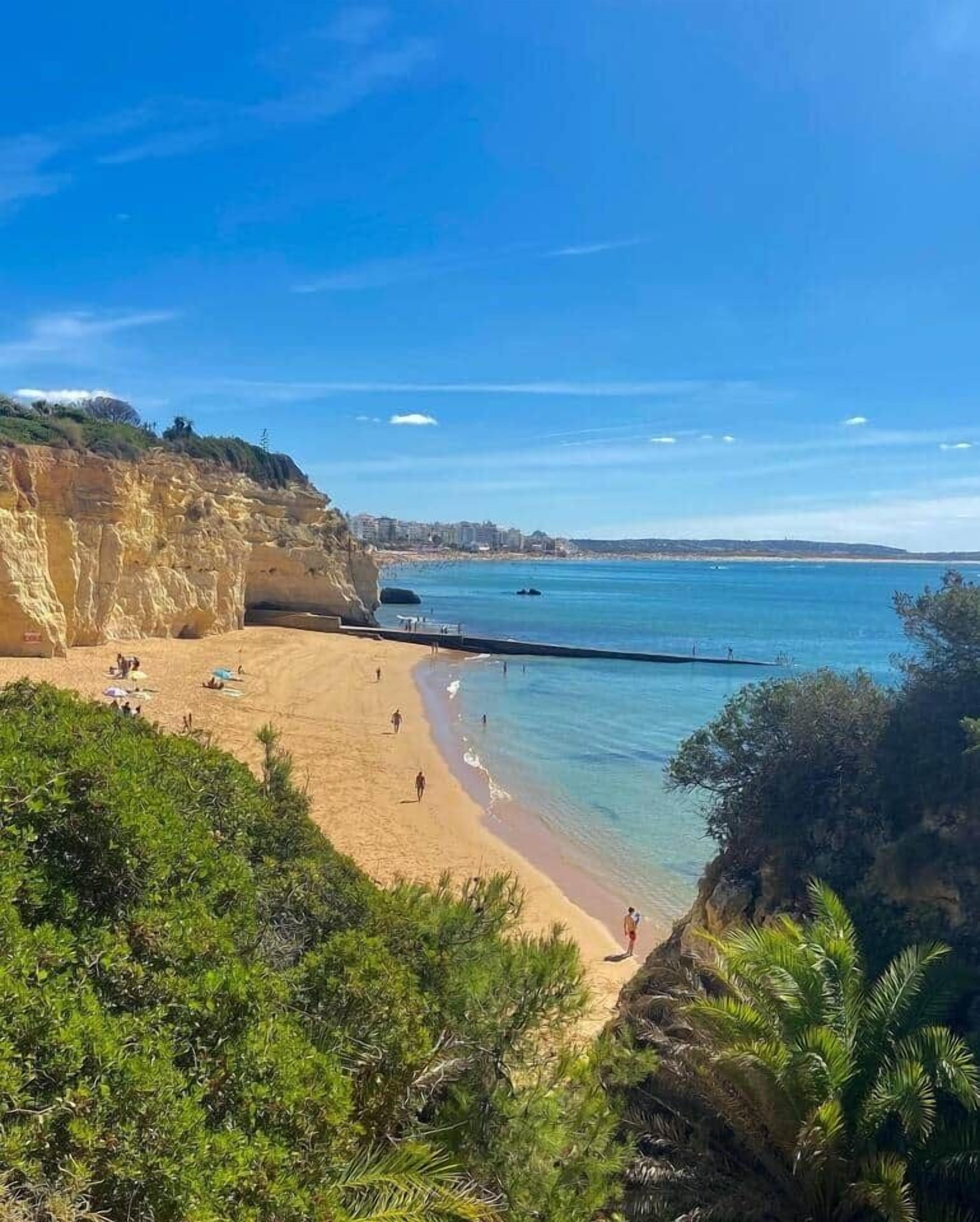 Am Strand, Liegestühle, Strandtücher