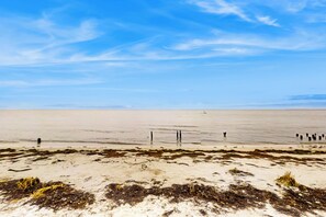 Beach - 4BR Getaway w/ Pool Access - Walk to the Beach (Saint Teresa)