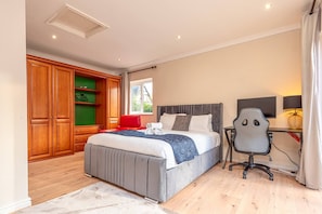 5 dormitorios, wifi gratis, ropa de cama